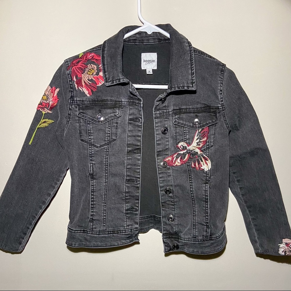 Kensie Jeans | Womens Junior Black Washed Embroidered Floral Jean Jacket Girly